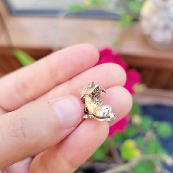 Vintage Antique Solid 925 Sterling Silver Nursery Rhyme Shoe Boot Charm - Picture 10 of 16